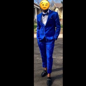 Blu Martini tux perfect for PROM!